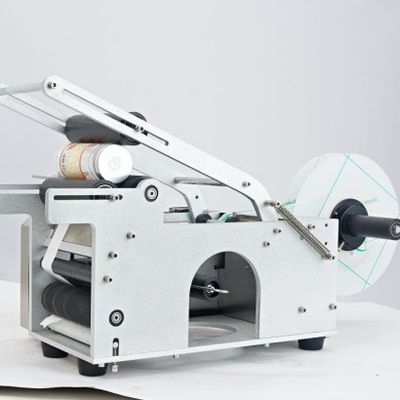 DUOQI MT-50 Flasket Sticker Labeling Machine Op maat gemaakte hoge snelheid en uitgang