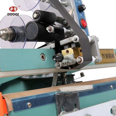 Voedselverpakkingsmachine PFS-350-1000 Aluminium Rack Pedal Sealing Machine met kleurstreepcoder