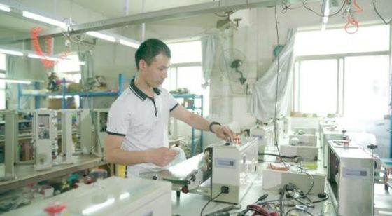 FRD-1000 Ink Printing Horizontale Band Sealing Machine met verpakkingstype Case 26 kg